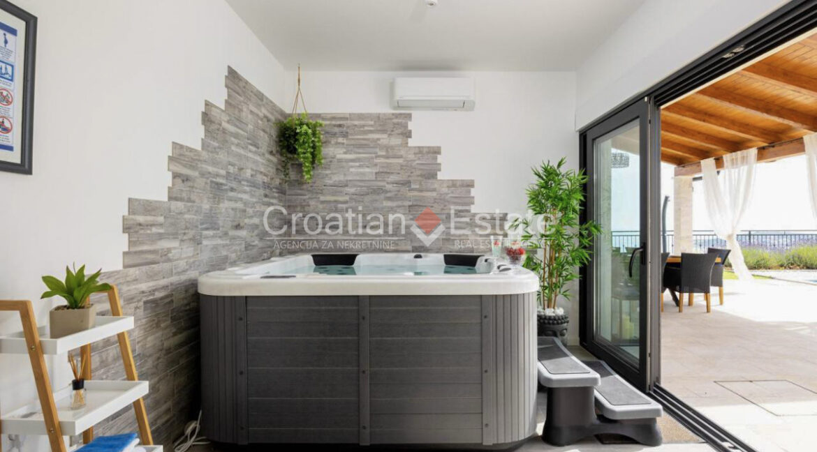 croatia-rogoznica-villa-sea-view-pool-playground-gym-sale(108)