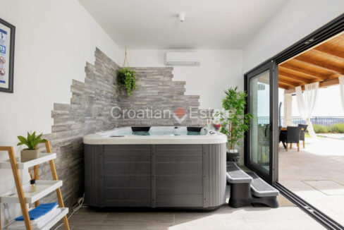 croatia-rogoznica-villa-sea-view-pool-playground-gym-sale(108)