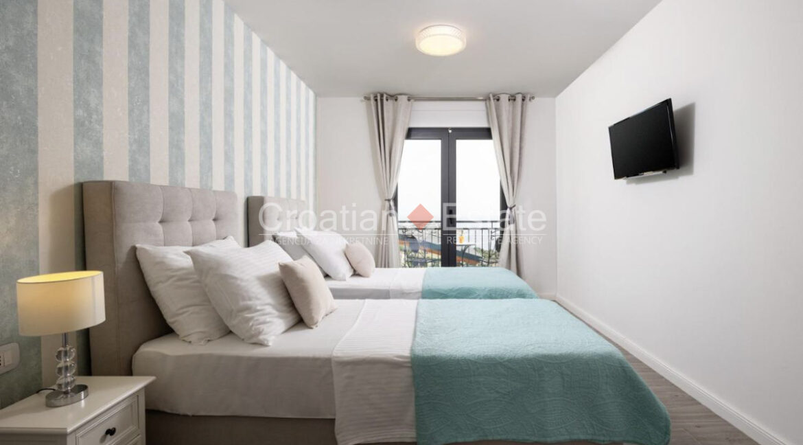 croatia-rogoznica-villa-sea-view-pool-playground-gym-sale(116)