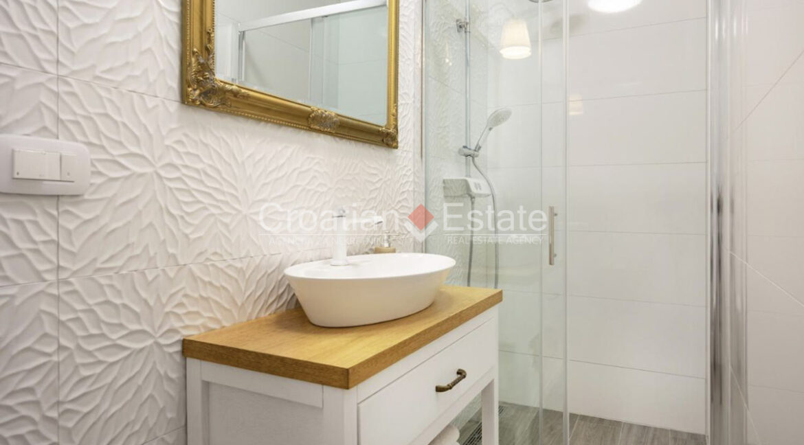 croatia-rogoznica-villa-sea-view-pool-playground-gym-sale(120)