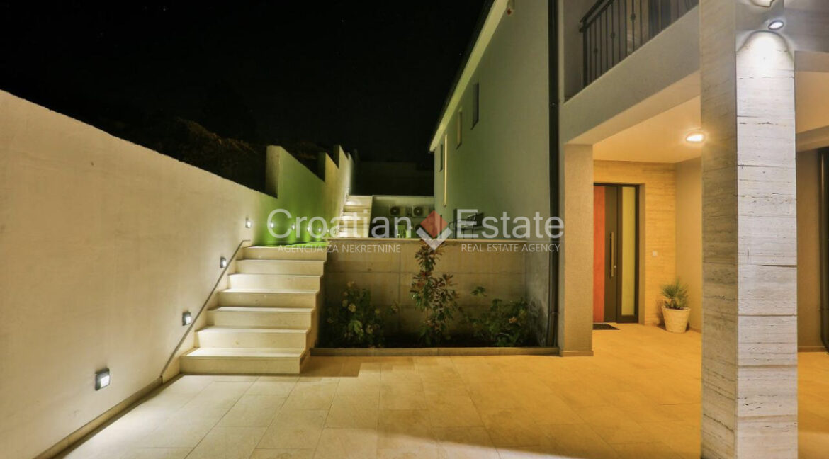 croatia-rogoznica-villa-sea-view-pool-playground-gym-sale(121)