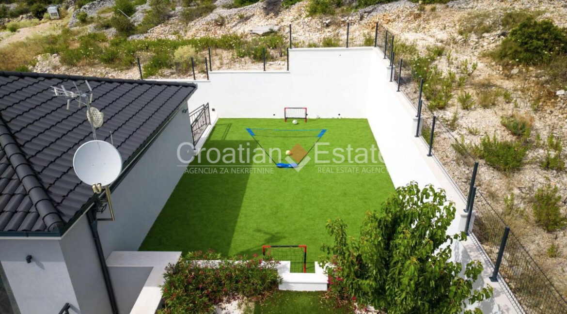 croatia-rogoznica-villa-sea-view-pool-playground-gym-sale(123)