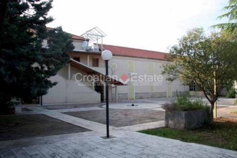 croatia-sibenik-property-seafront-sale(118)