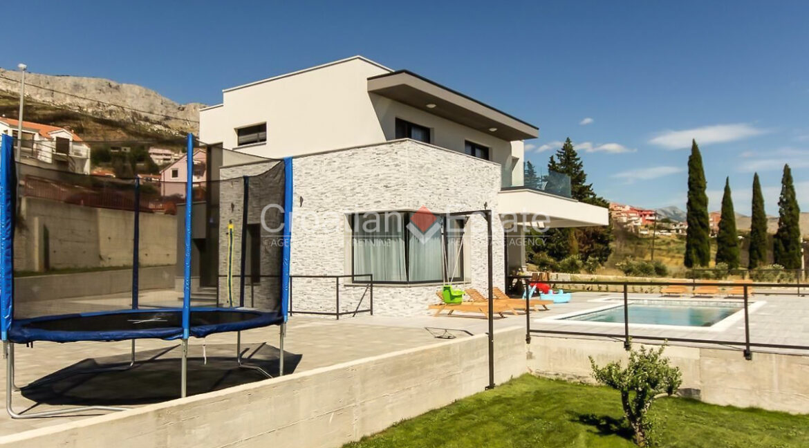 croatia-split-area-villa-sea-view-pool-garage-sale(109)