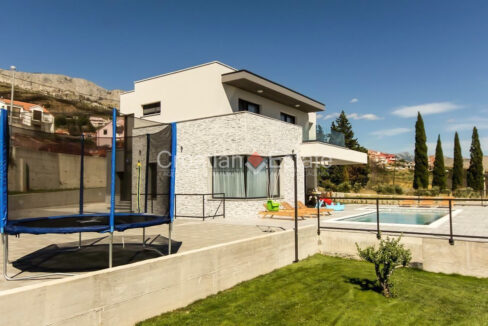 croatia-split-area-villa-sea-view-pool-garage-sale(109)