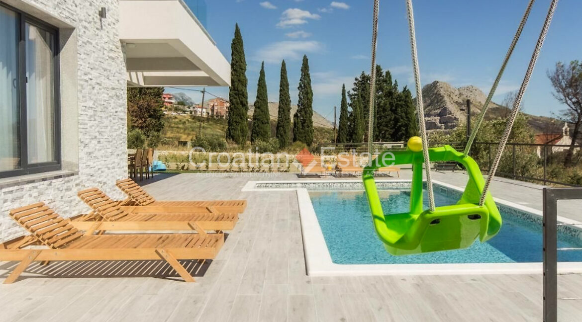 croatia-split-area-villa-sea-view-pool-garage-sale(112)