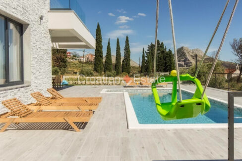 croatia-split-area-villa-sea-view-pool-garage-sale(112)