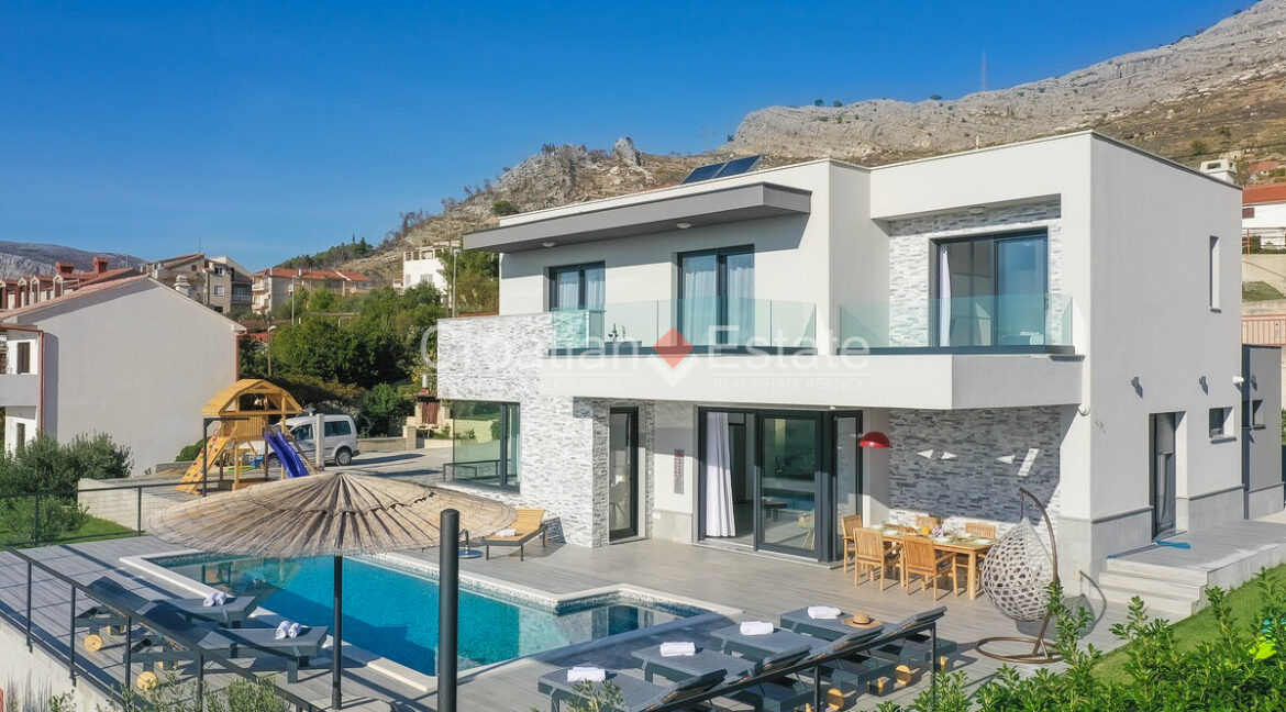 croatia-split-area-villa-sea-view-pool-garage-sale(115)