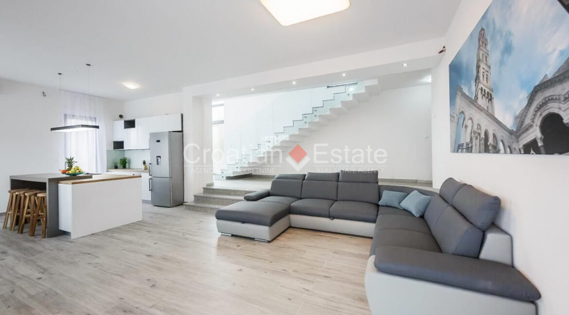 croatia-split-area-villa-sea-view-pool-garage-sale(117)