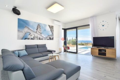croatia-split-area-villa-sea-view-pool-garage-sale(118)