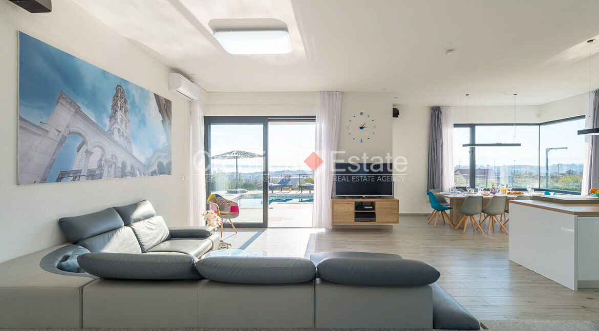 croatia-split-area-villa-sea-view-pool-garage-sale(121)