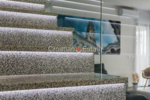 croatia-split-area-villa-sea-view-pool-garage-sale(123)