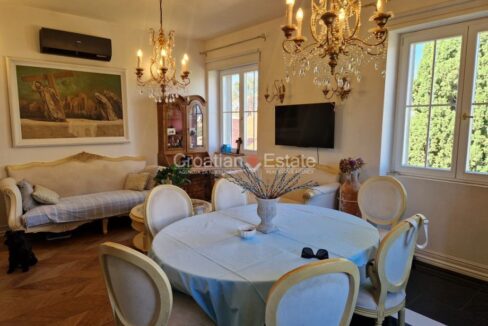 croatia-split-bacvice-flat-sea-view-attic-prime-location-sale(102)