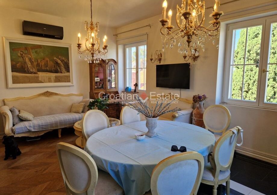 croatia-split-bacvice-flat-sea-view-attic-prime-location-sale(102)