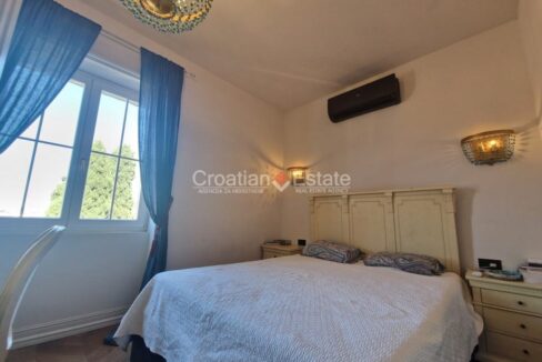 croatia-split-bacvice-flat-sea-view-attic-prime-location-sale(111)
