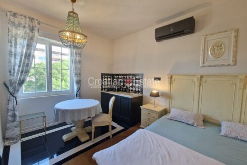 croatia-split-bacvice-flat-sea-view-attic-prime-location-sale(113)
