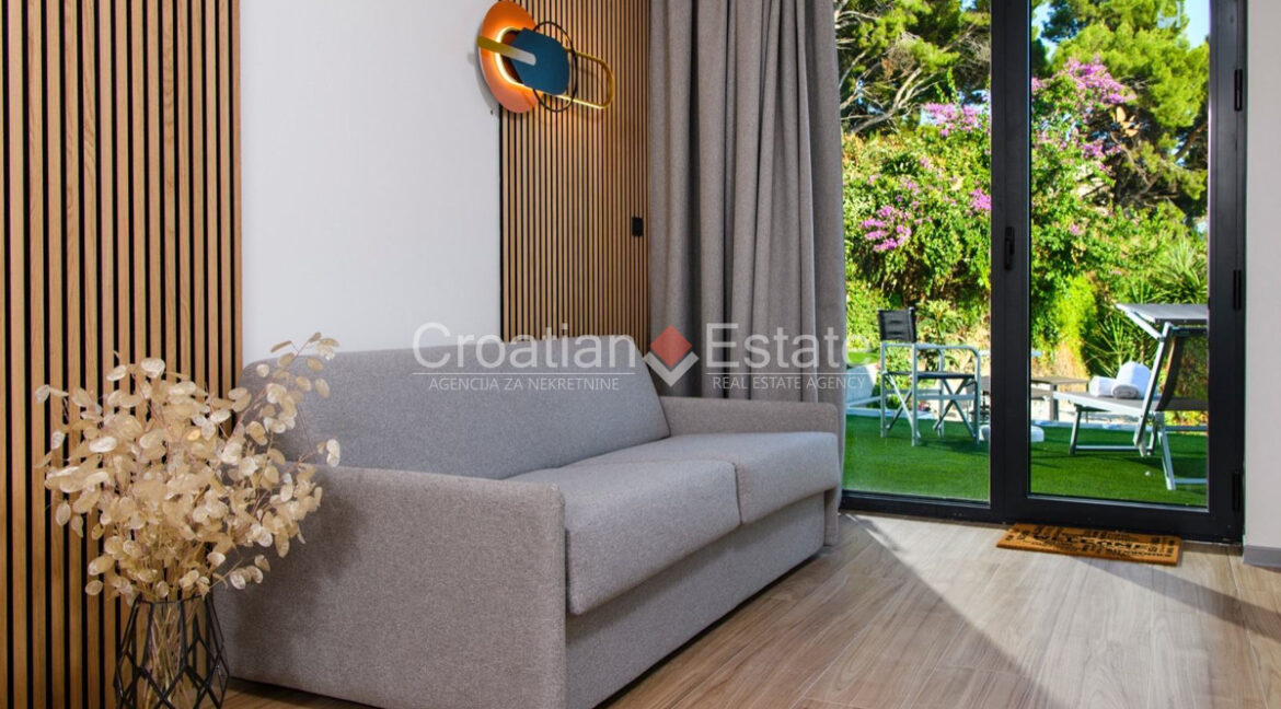 croatia-split-bacvice-rooms-seafront-luxury-sale(103)