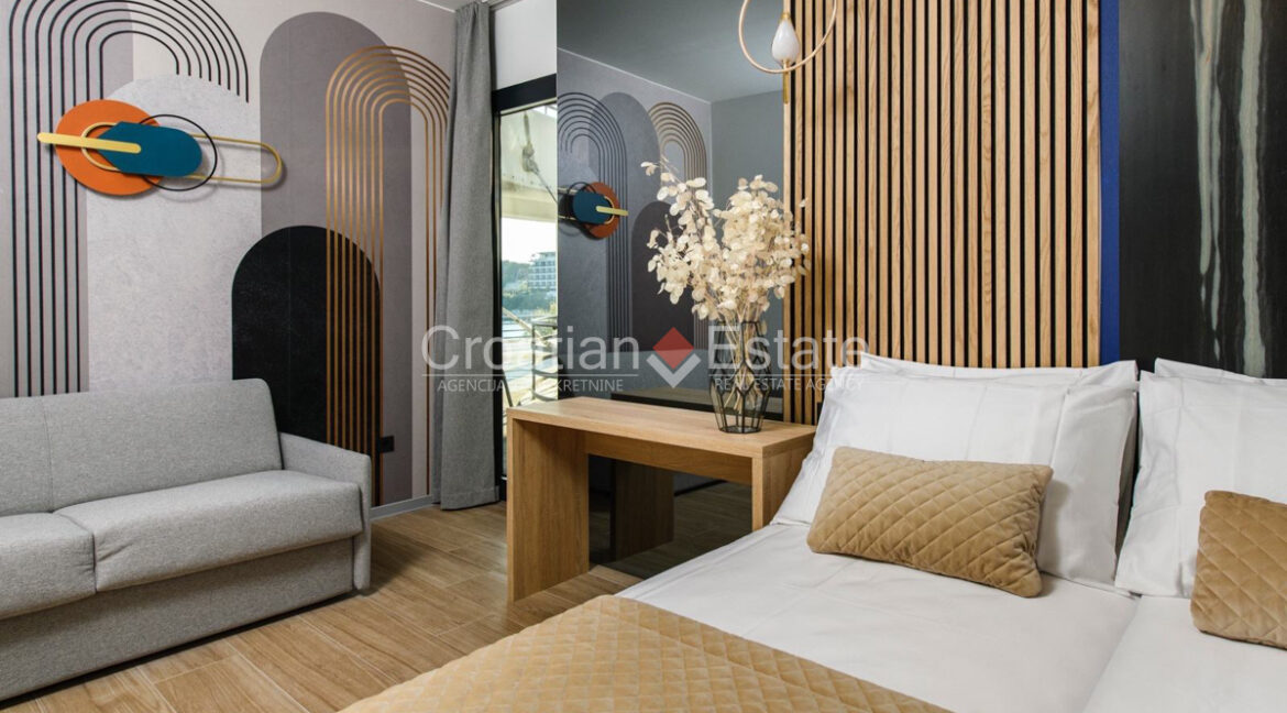 croatia-split-bacvice-rooms-seafront-luxury-sale(108)