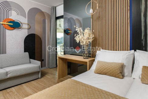croatia-split-bacvice-rooms-seafront-luxury-sale(108)