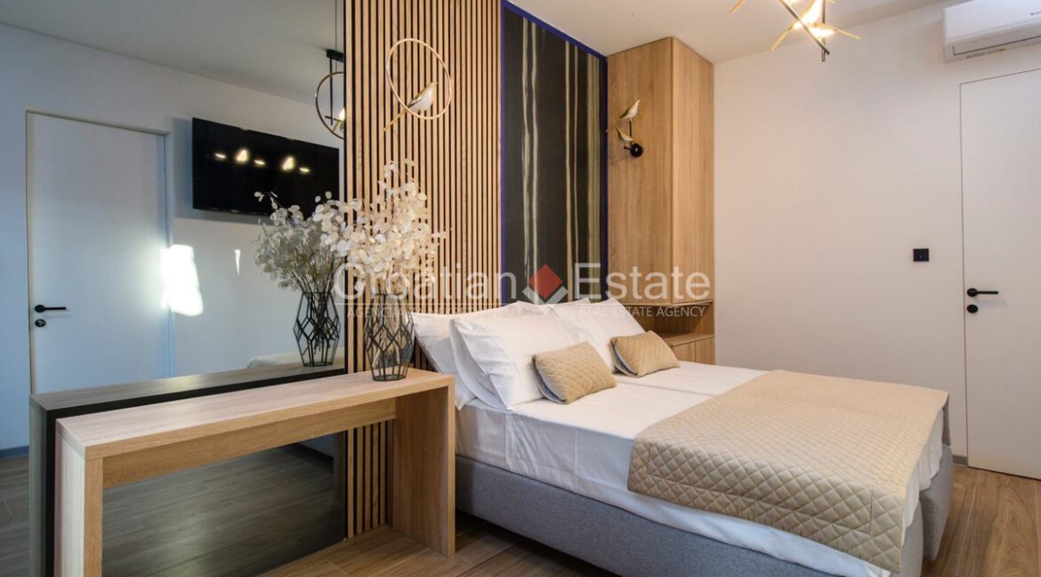 croatia-split-bacvice-rooms-seafront-luxury-sale(113)