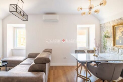 croatia-split-grad-flat-two-units-renovated-sale(103)