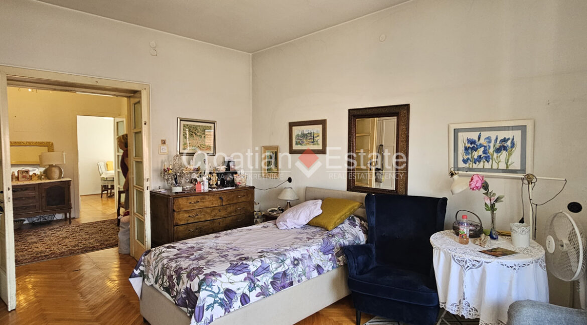 croatia-split-grad-flat-vintage-loggias-sale(108)