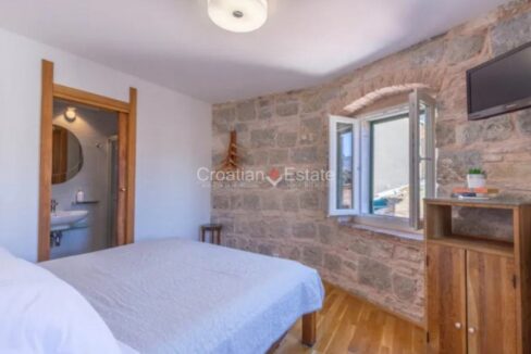 croatia-split-grad-house-sea-view-sale(106)