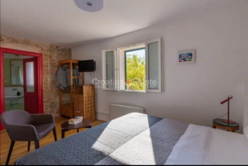 croatia-split-grad-house-sea-view-sale(107)