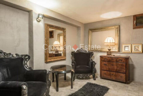 croatia-split-grad-stone-house-sale(102)