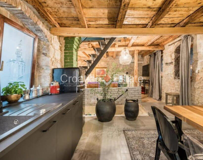 croatia-split-grad-stone-house-sale(104)