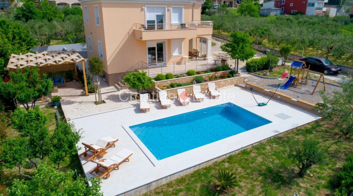 croatia-split-house-sea-view-pool-yard-sale(101)