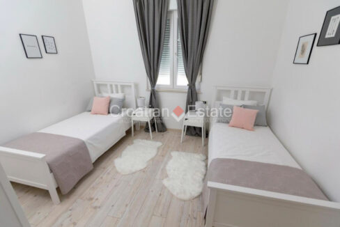 croatia-split-house-sea-view-pool-yard-sale(116)