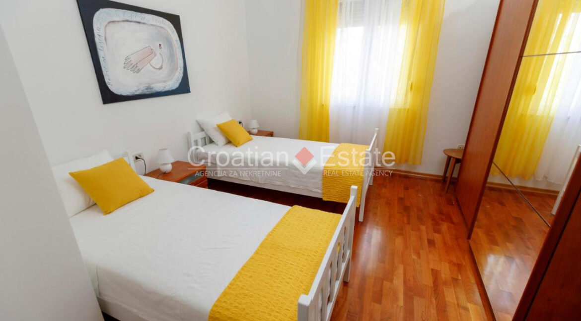 croatia-split-house-sea-view-pool-yard-sale(117)