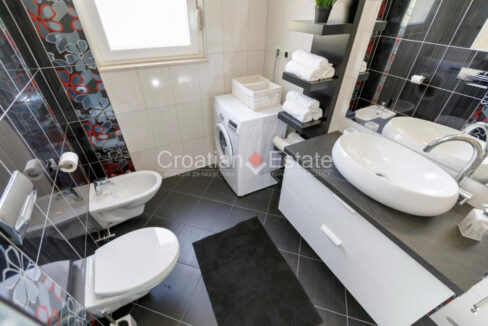 croatia-split-house-sea-view-pool-yard-sale(120)