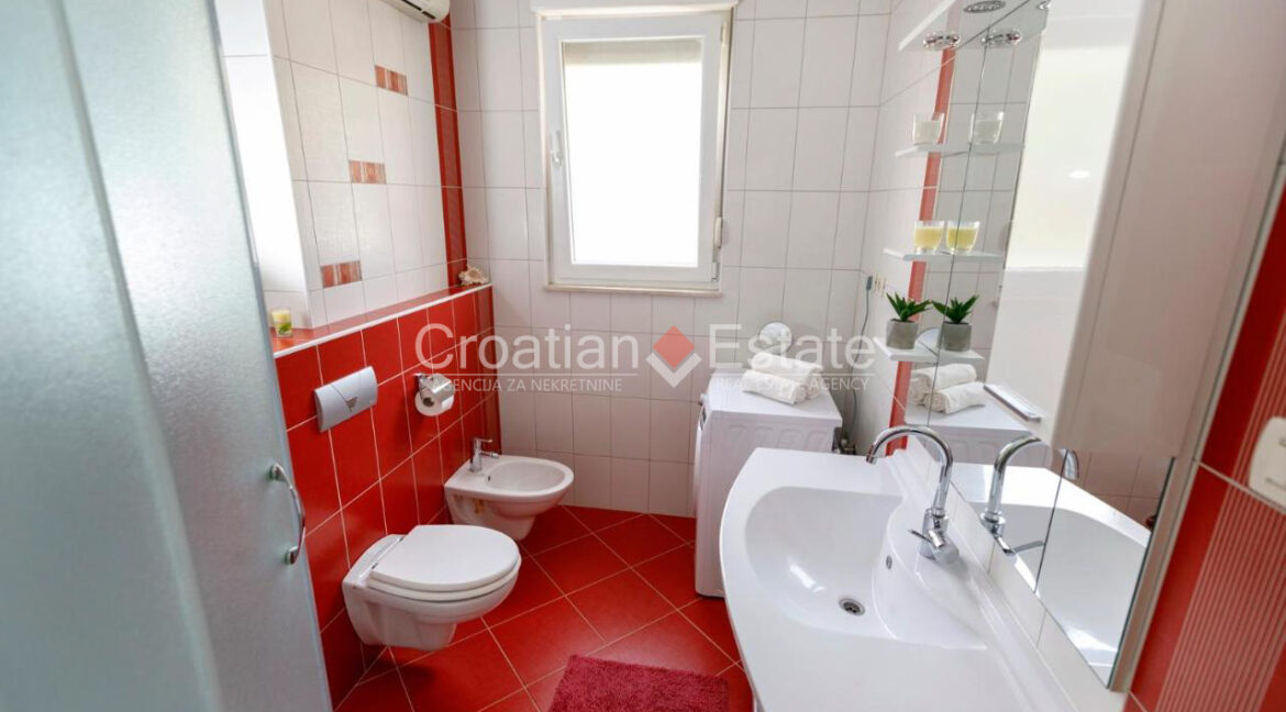 croatia-split-house-sea-view-pool-yard-sale(121)