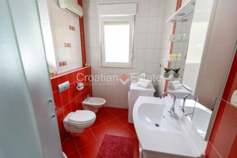croatia-split-house-sea-view-pool-yard-sale(121)