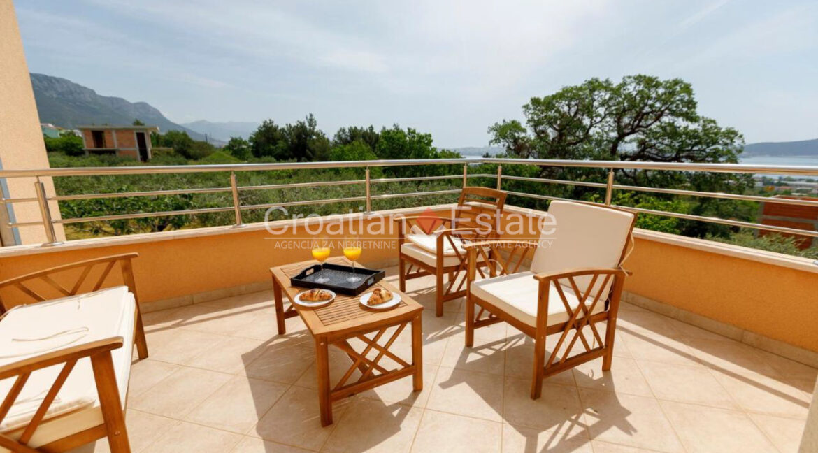 croatia-split-house-sea-view-pool-yard-sale(123)