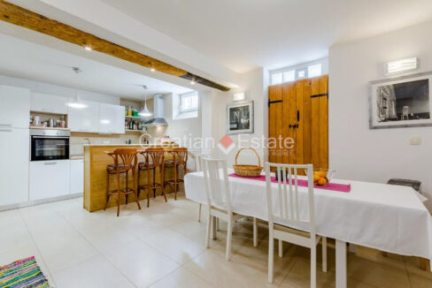 croatia-split-houses-pool-garden-barbecue-sauna-sale(106)