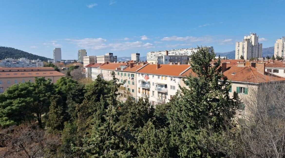 croatia-split-lovret-flat-sea-city-marjan-views-sale(102)