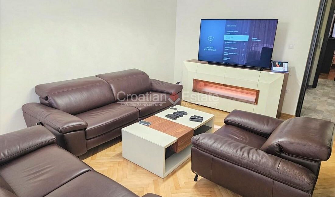 croatia-split-trstenik-flat-renovated-elegant-loggia-sale(103)