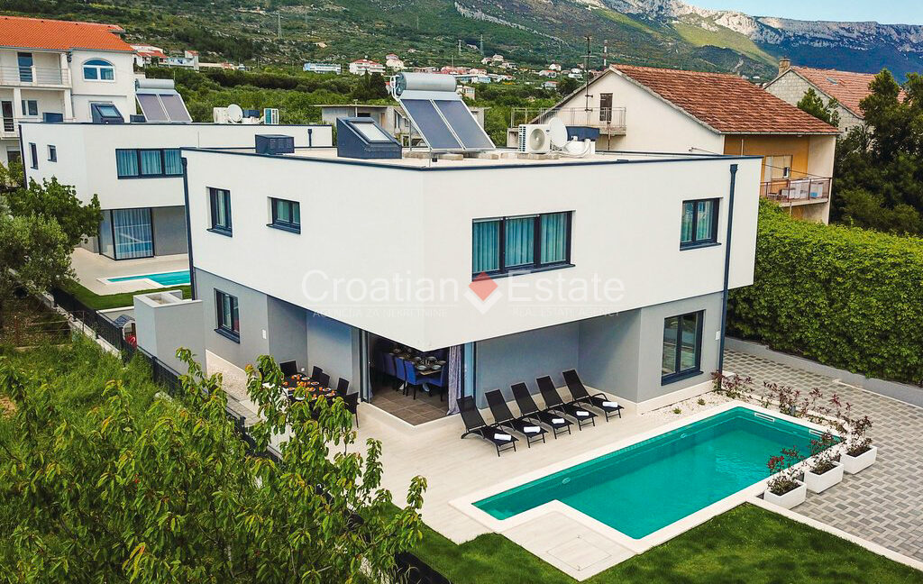croatia-split-two-villas-pools-sale(102)