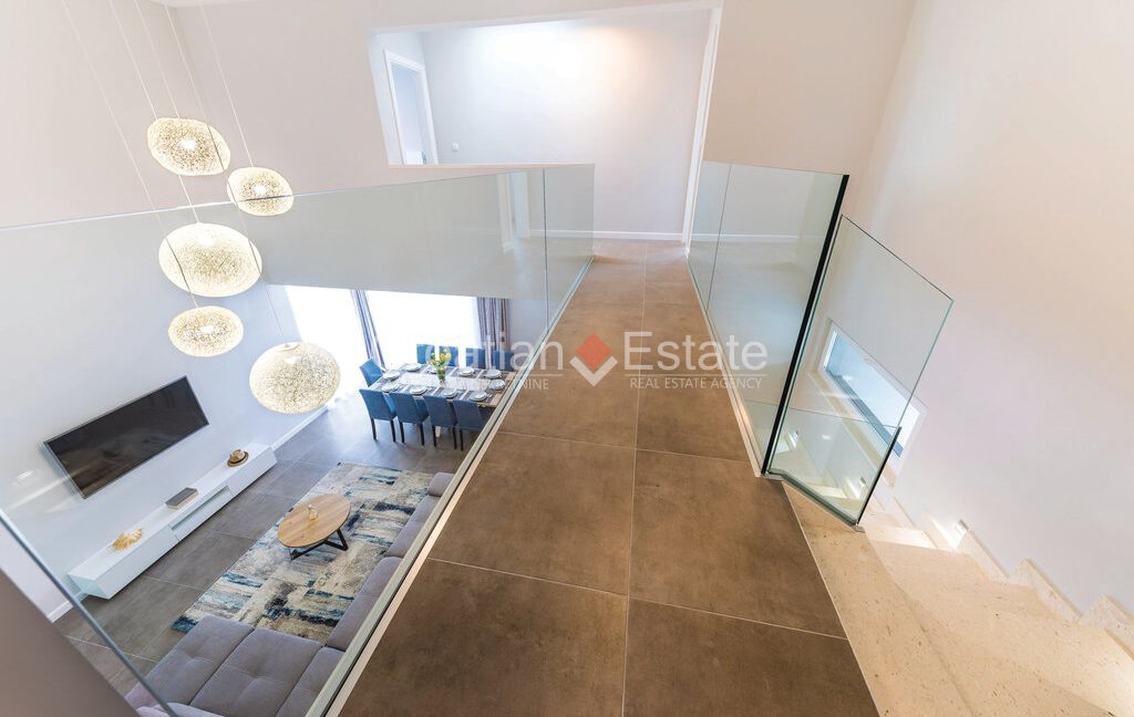 croatia-split-two-villas-pools-sale(114)