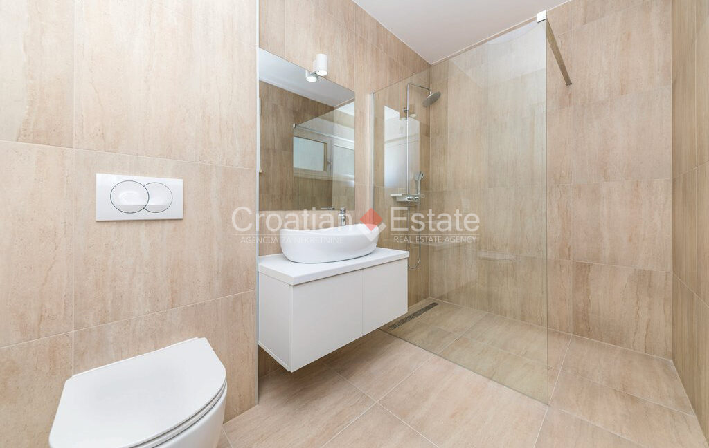 croatia-split-two-villas-pools-sale(122)