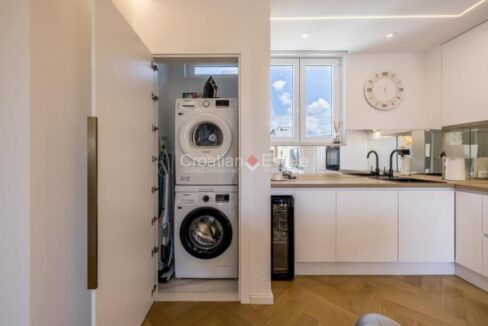 croatia-split-varos-apartment-woodshed-sale(107)