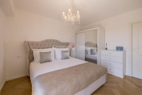 croatia-split-varos-apartment-woodshed-sale(109)