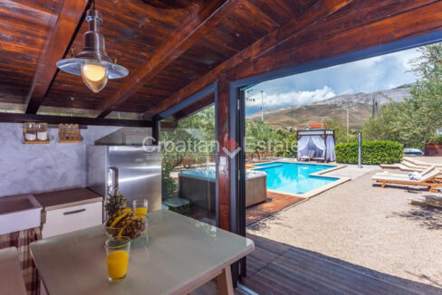 croatia-split-villa-pool-mountain-view-summer-kitchen-sale(105)