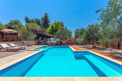 croatia-split-villa-pool-mountain-view-summer-kitchen-sale(108)