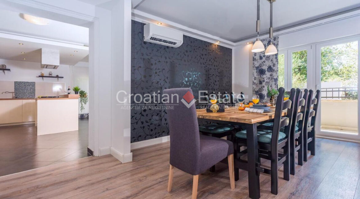 croatia-split-villa-pool-mountain-view-summer-kitchen-sale(111)