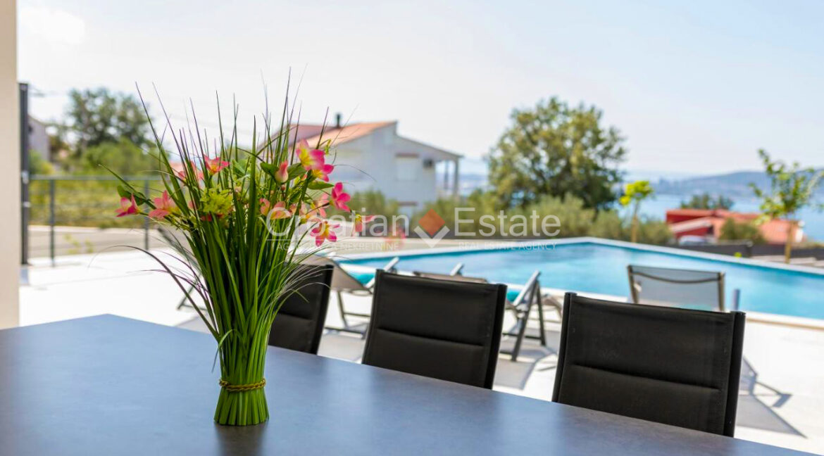 croatia-split-villa-sea-view-pool-sale(106)