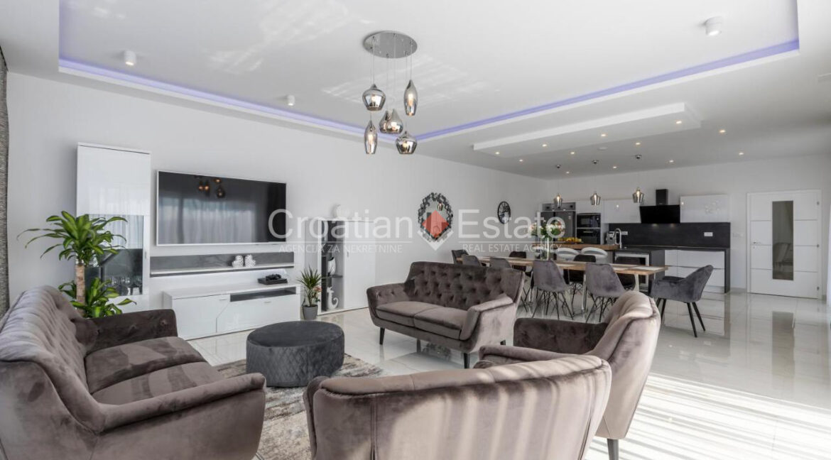 croatia-split-villa-sea-view-pool-sale(107)